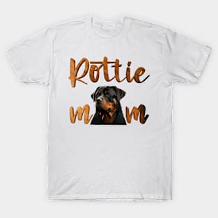 Rottweiler mom T-Shirt